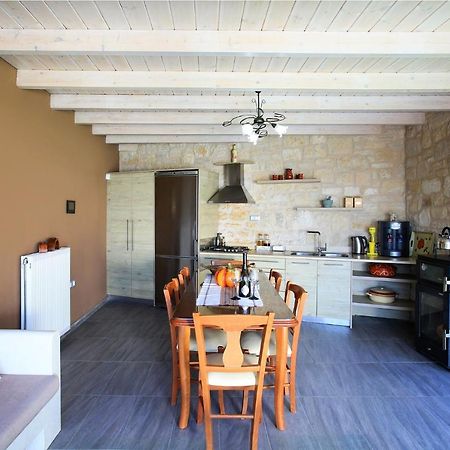 Design Villa Nicol - Heated Pool - Summer Kitchen Ηράκλειο Κρήτης Εξωτερικό φωτογραφία